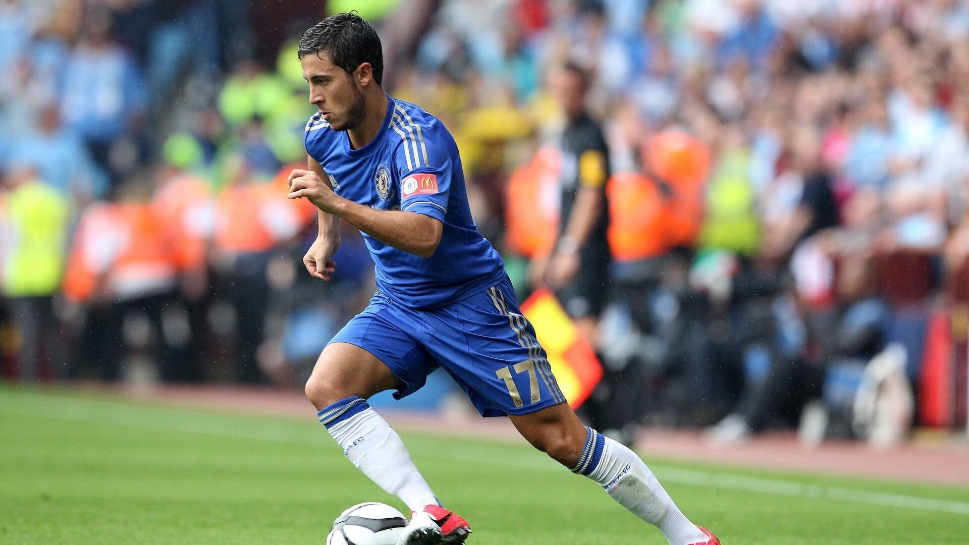 拉恩：全黑队外线的重要进攻手段，突破速度让对手防不胜防，拉恩对费雷拉